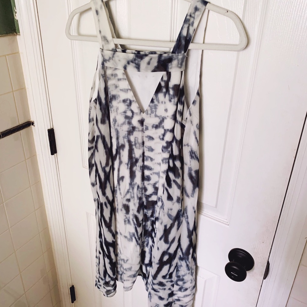 🌻Paper Crane Pattern Dress🌻 - Picture 3 of 7
